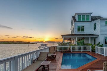 Discover Paradise: Explore Luxury Vacation Stays in the Bahamas